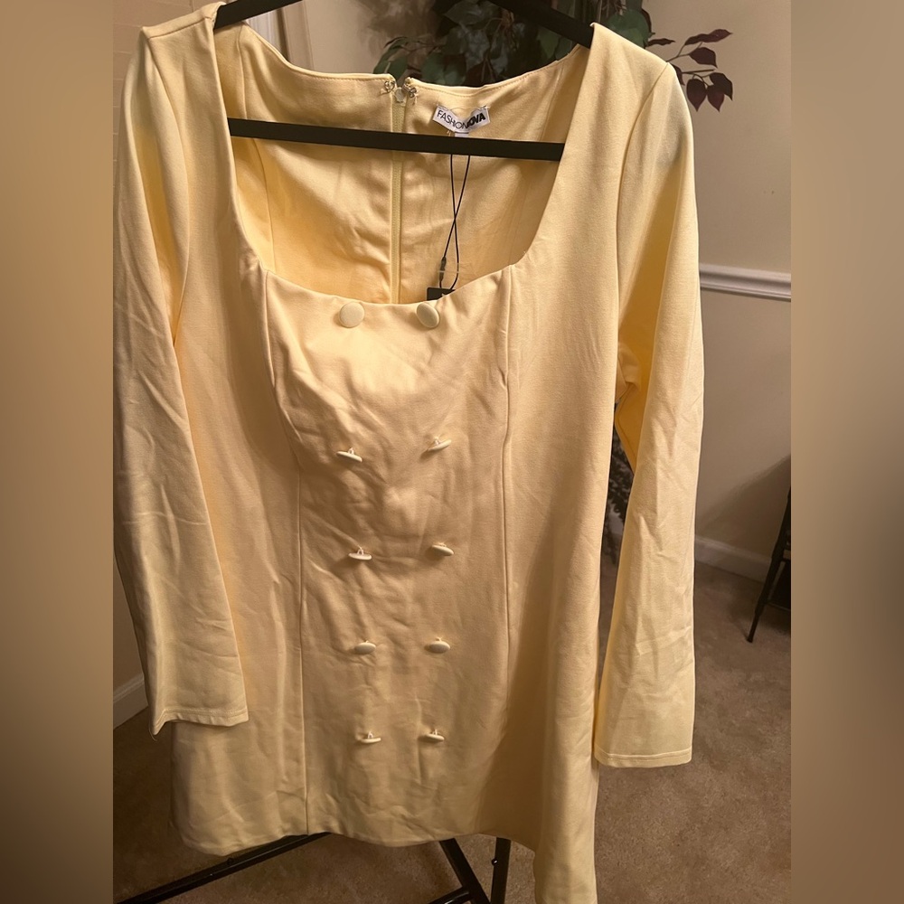 Fashion Nova Pale Yellow Long Sleeve Square Neck Dress